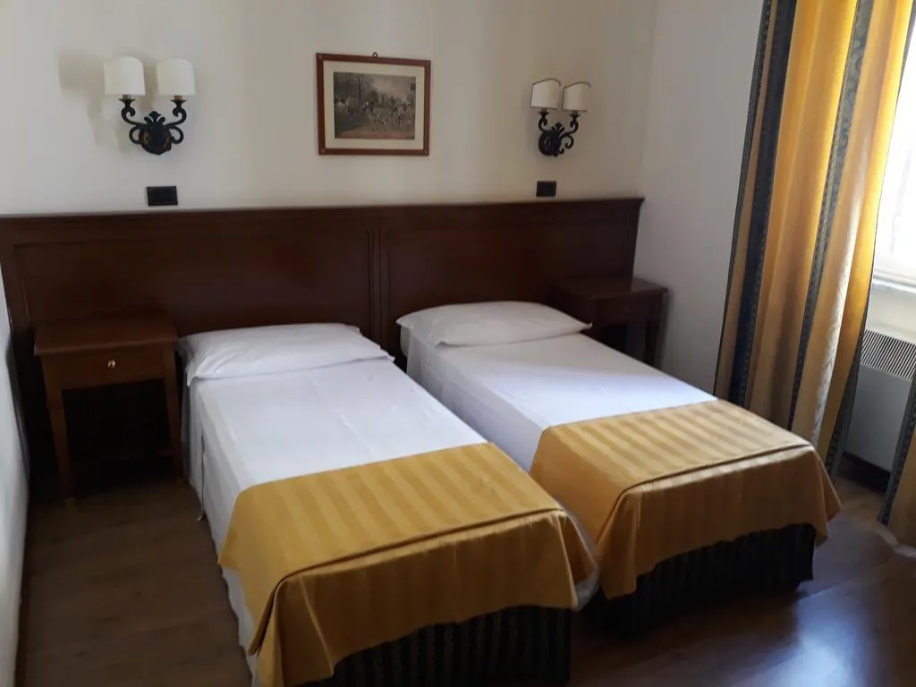 SINGLE STANDARD Room, Boutique Hotel Coppedè, Rome