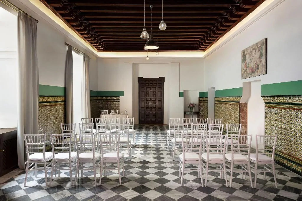Conferences, Los Seises By Fontecruz, Seville