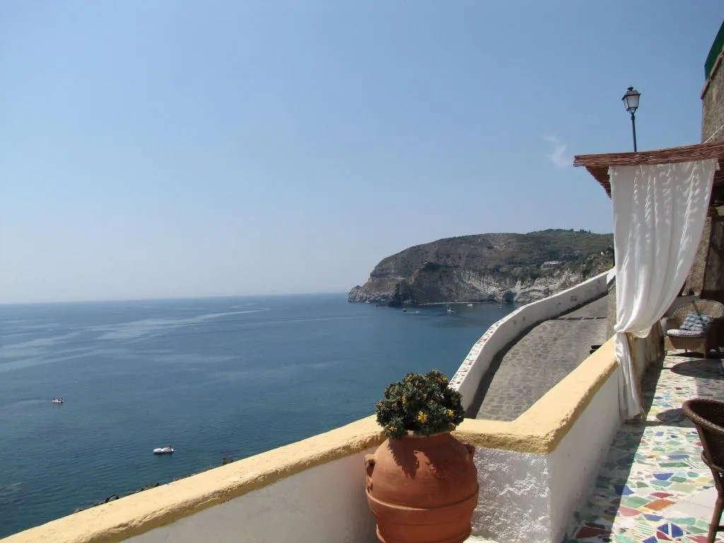 General view, Casa del Sole, Naples