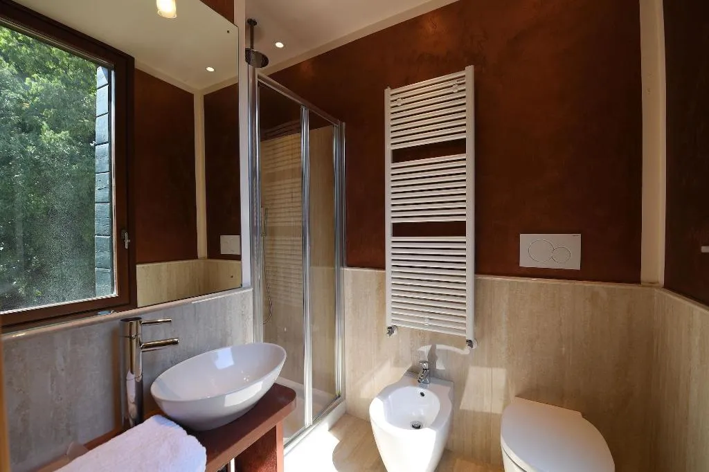 Room, Amor Mio B B, Venice