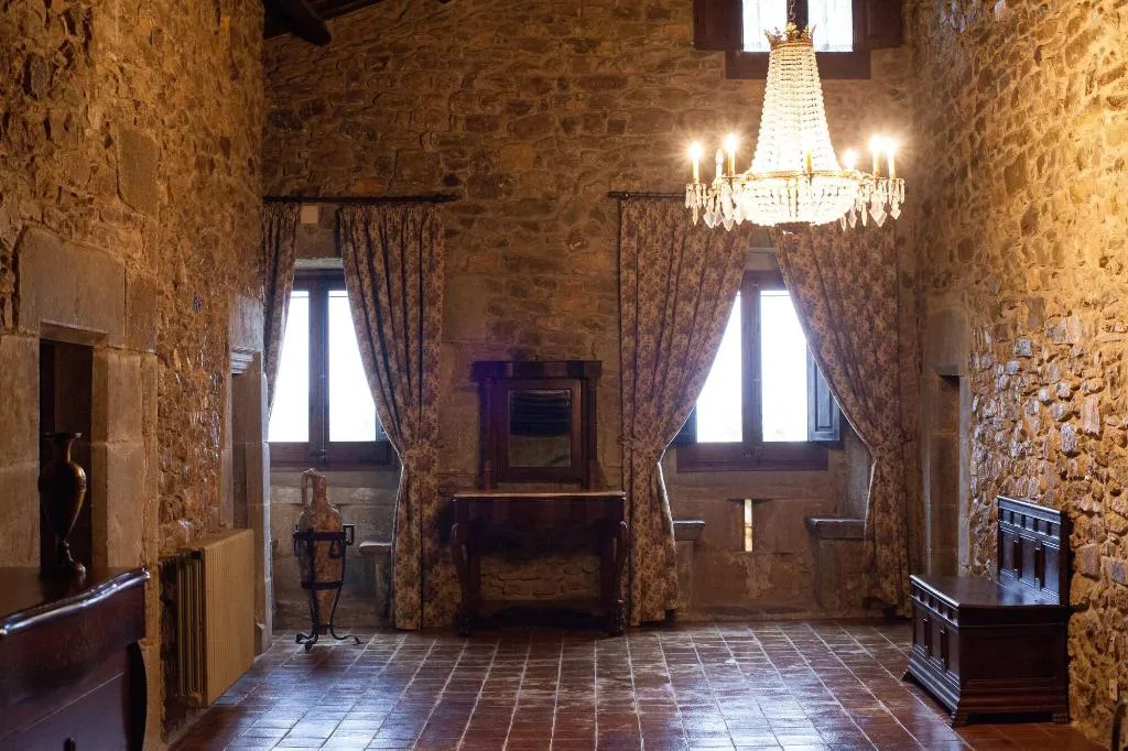 Lobby, Masia Can Pou, Costa Brava