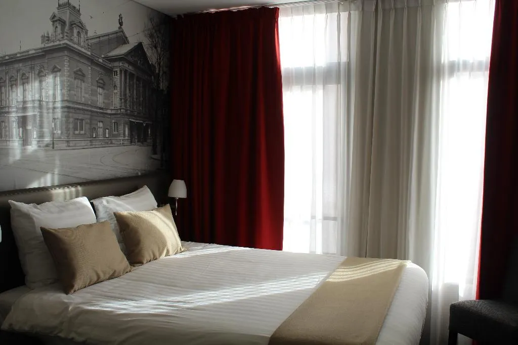TWIN DELUXE Room, Royal Amsterdam Hotel, Amsterdam