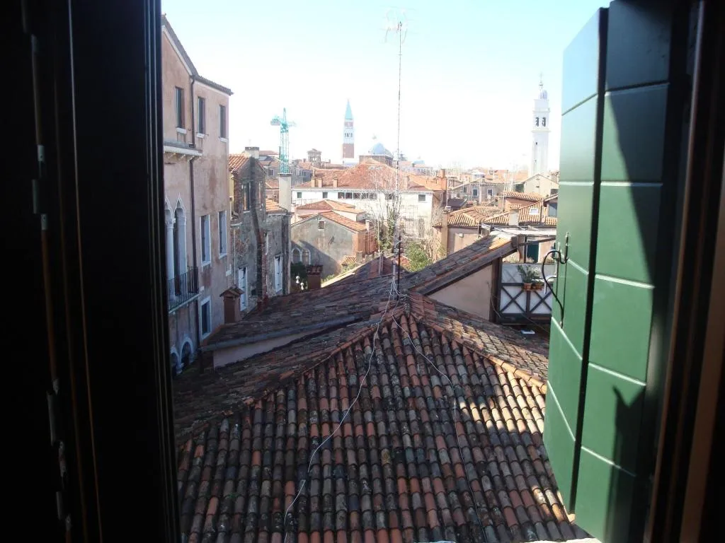 General view, Casa Linger, Venice