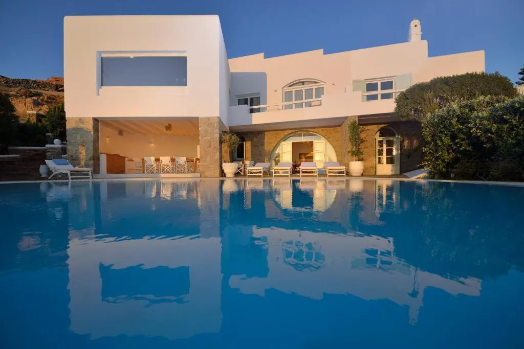 VILLA FIVE BEDROOMS WITH PRIVATE POOL Room, Saint John Hotel Villas & Spa, Mykonos