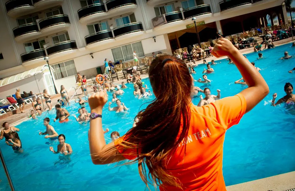Sports and Entertainment, Peniscola Plaza Suites, Valencia