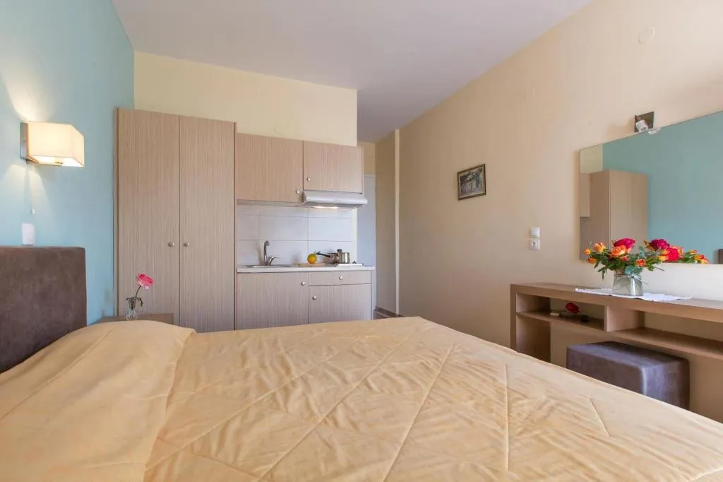 Room, Tolon Beach Hotel, Athens