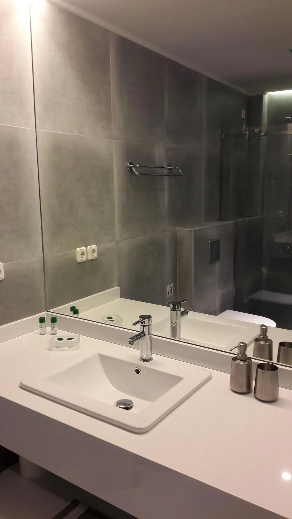 Room, Niriides Hotel, Crete