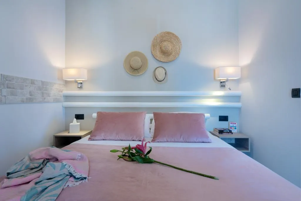 STUDIO PARTIAL SEA VIEW Room, Sonio Beach, Crete