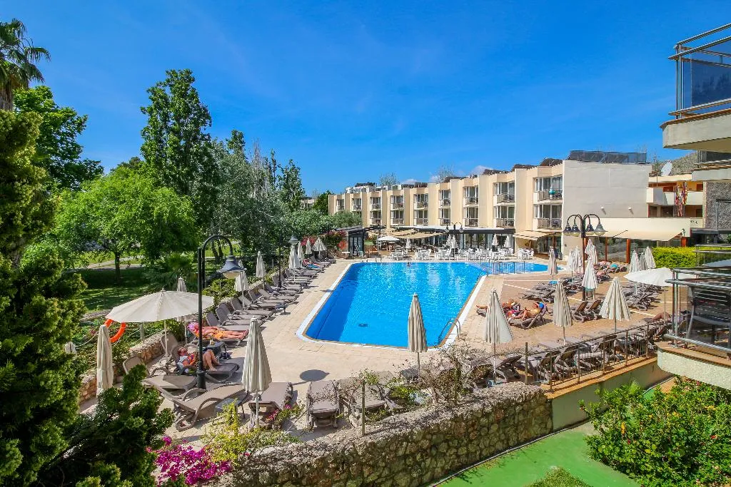Pool, Duva, Majorca