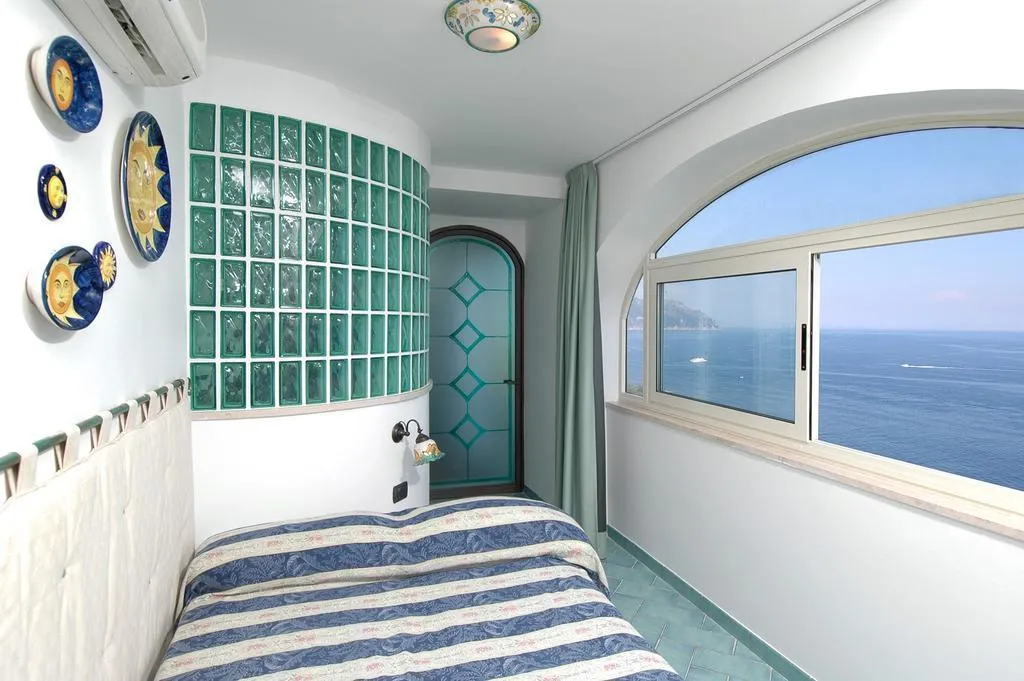 Room, Hotel La Ninfa, Naples