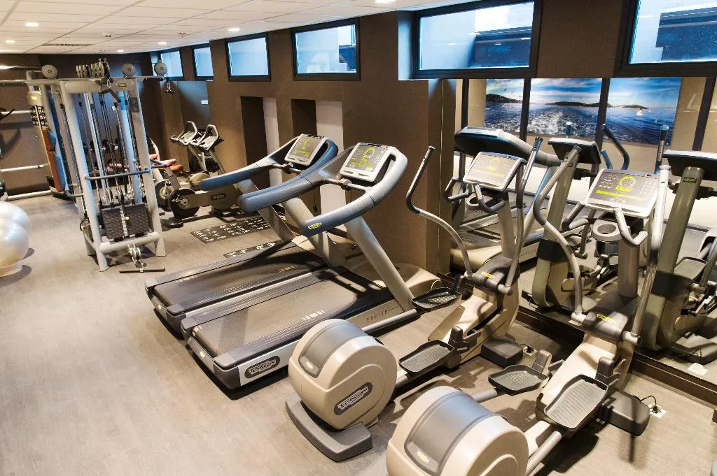 Sports and Entertainment, Corendon Amsterdam New-West a Tribute Portfolio Ho, Amsterdam