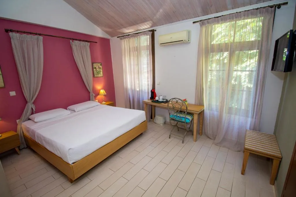 Double or Twin WITH BALCONY Room, Elia Portou Rooms, Crete