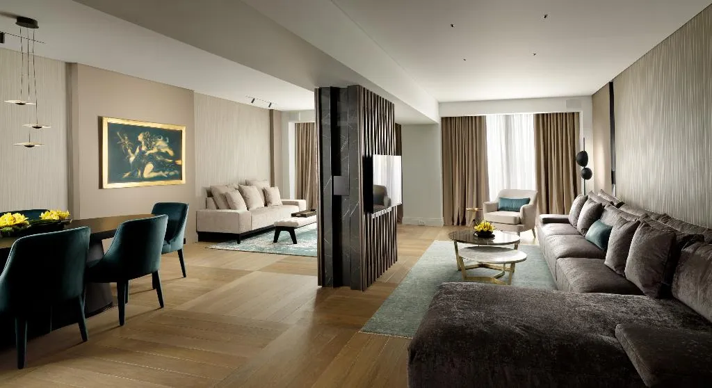 SUITE Presidential Room, NJV Athens Plaza, Athens
