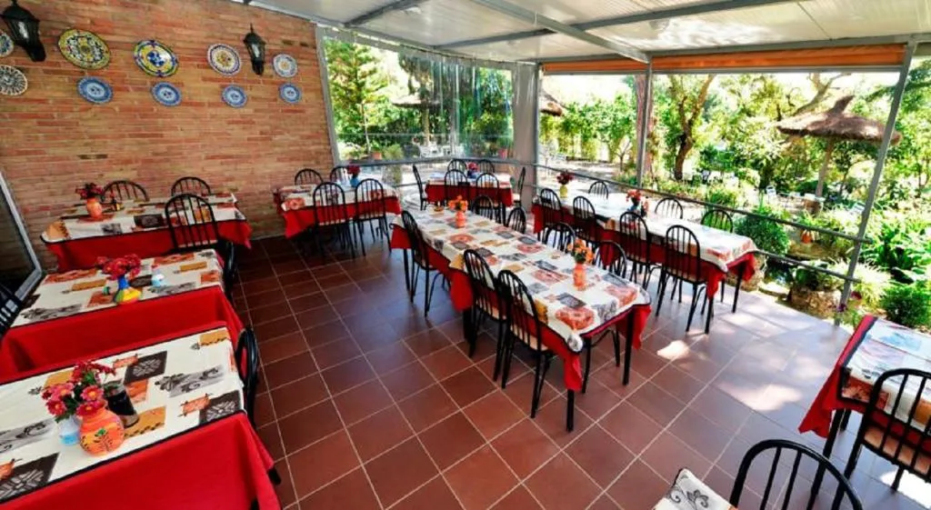 Conferences, Magnolia, Costa Brava