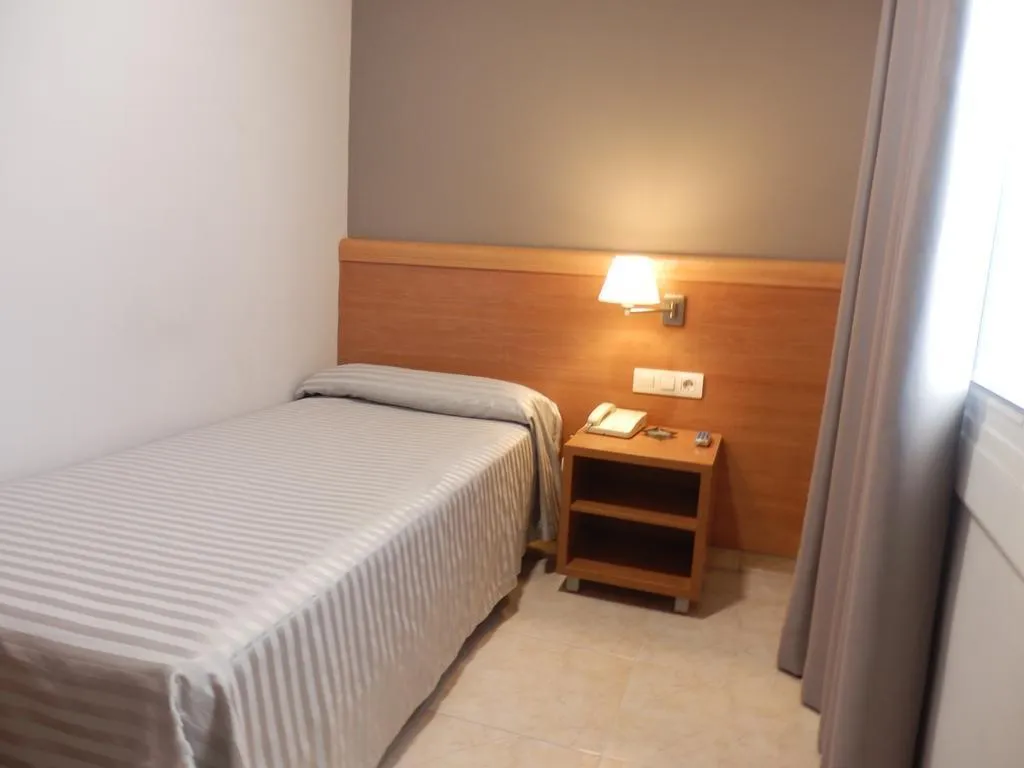 Room, Ingles, Barcelona