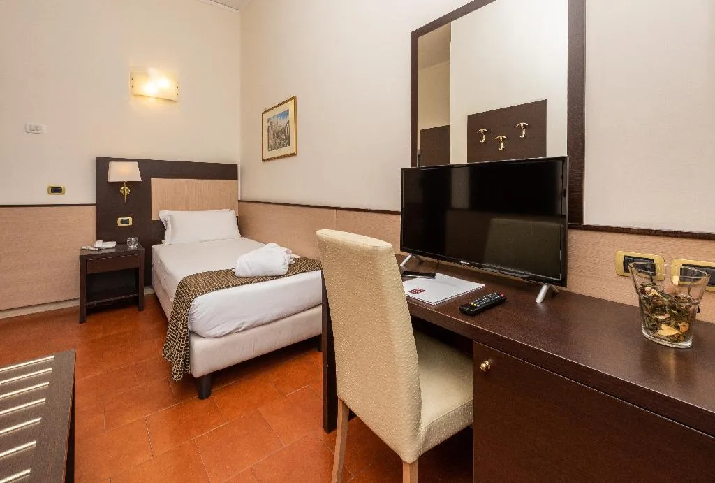 SINGLE SUPERIOR Room, Hotel Portamaggiore, Rome