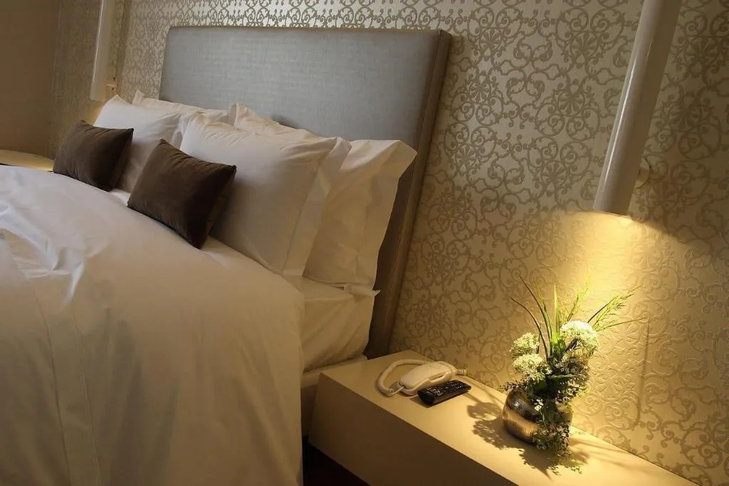 Room, Castilho House, Lisbon