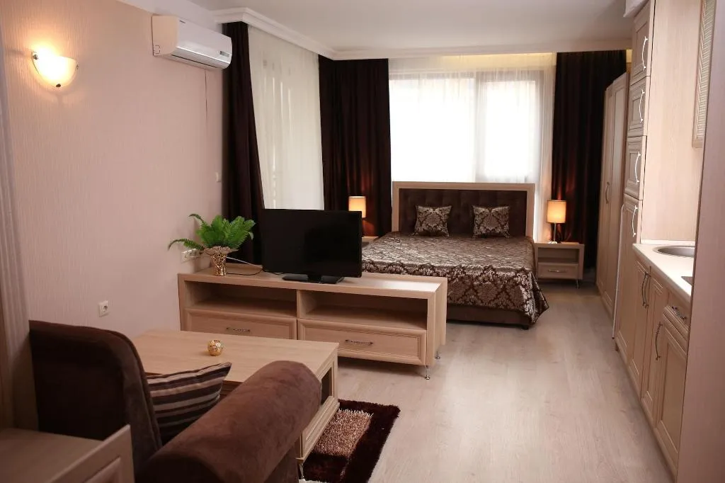 Room, Harmony Suites 2&3, Bourgas