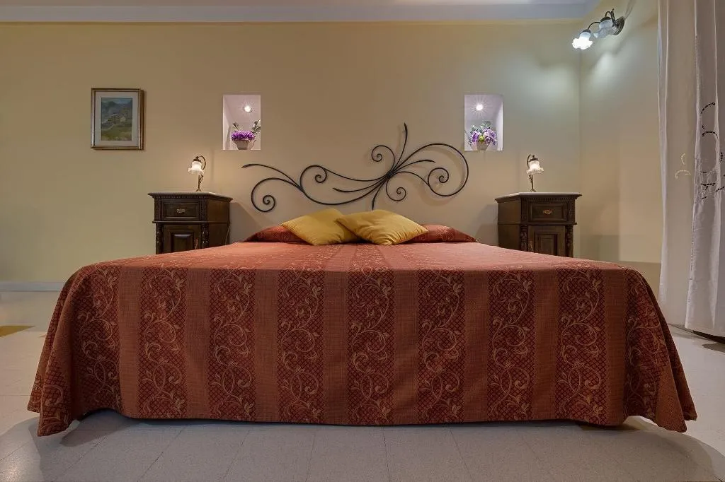 Room, Casa Manzella, Palermo