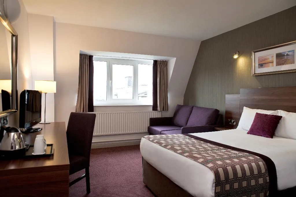 FAMILY ROOM SUPERIOR Room, Leonardo Hotel Cork, Cork