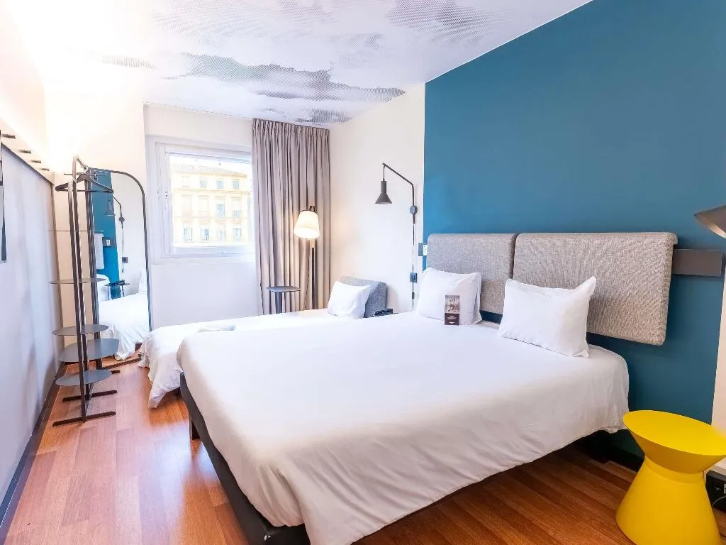 DOUBLE SUPERIOR WITH DOUBLE BED Room, Ibis Malaga Centro Ciudad, Costa Del Sol