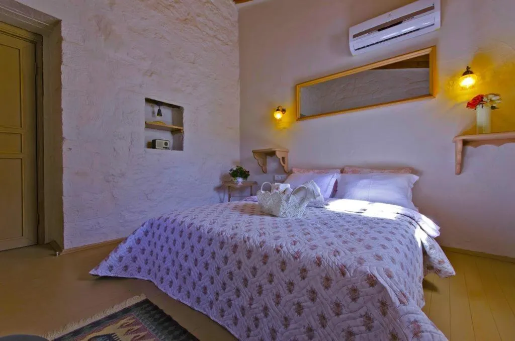 Room ONE BED Room, Lilyum Alaçatı Taş Ev, Izmir
