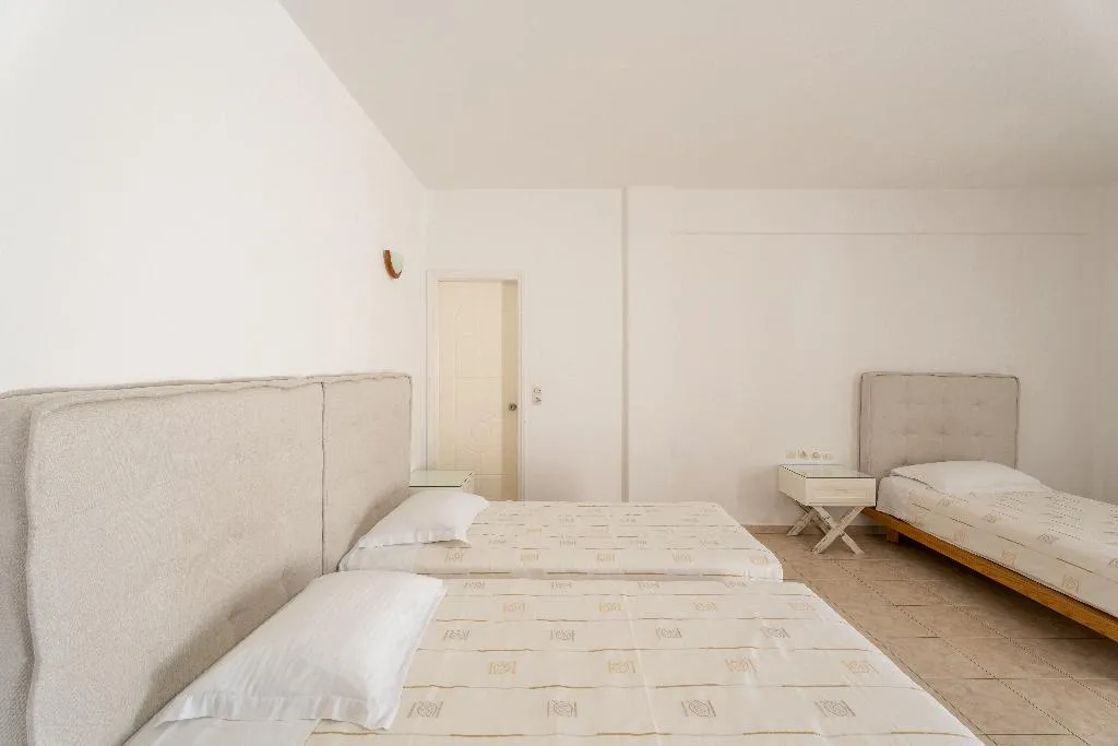 TRIPLE STANDARD Room, Lofos Village, Santorini