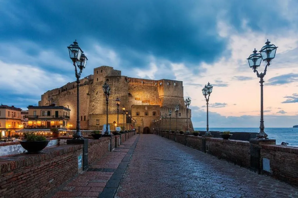General view, Dependance, Naples