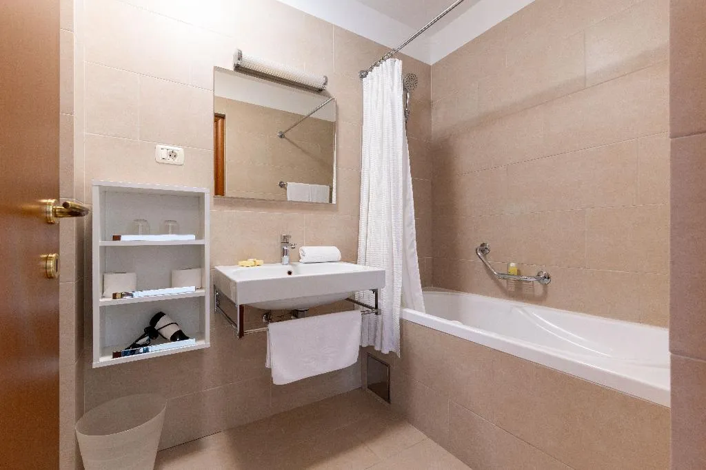 STUDIO TWO BEDS Room, The Residence, Split