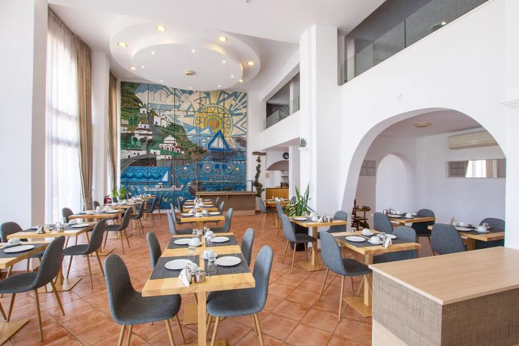 Restaurant, Atlantis, Rhodes
