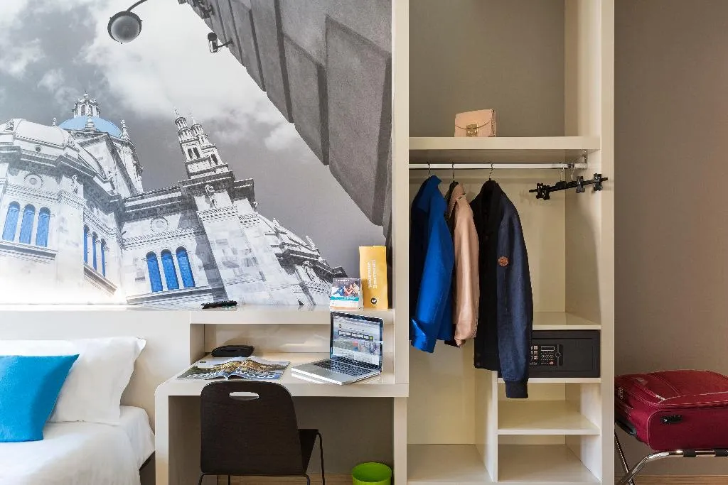 TWIN ECONOMY Room, B&B HOTEL Como Camerlata, Milan