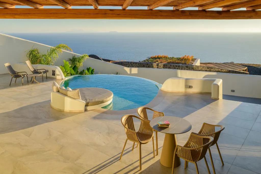 VILLA DELUXE ONE BED Room, Secret Path Luxury Villas, Santorini