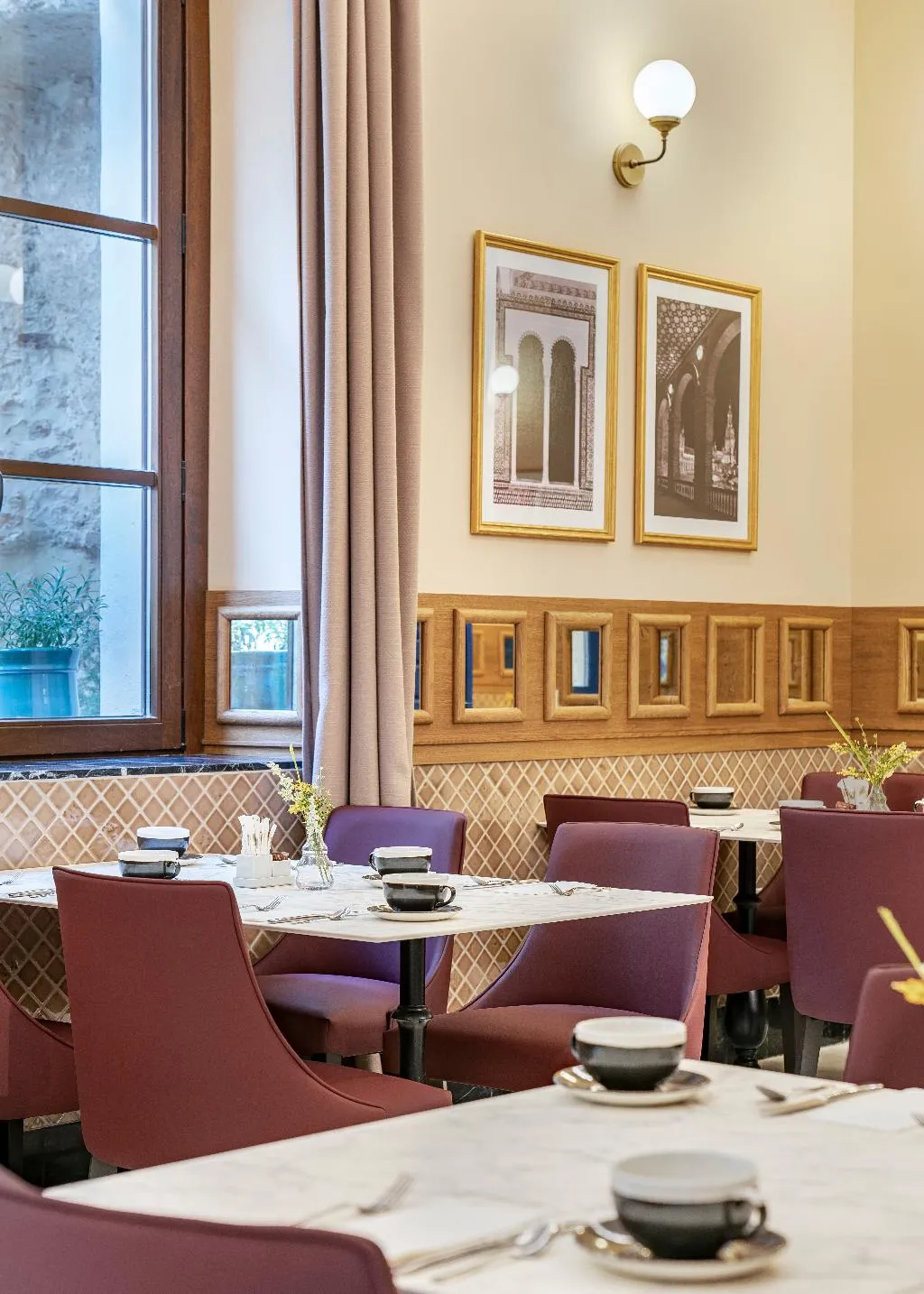 Restaurant, Vincci Molviedro, Seville