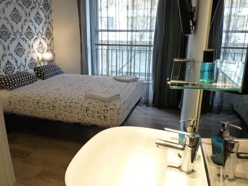 Room, Hostal Q, Barcelona