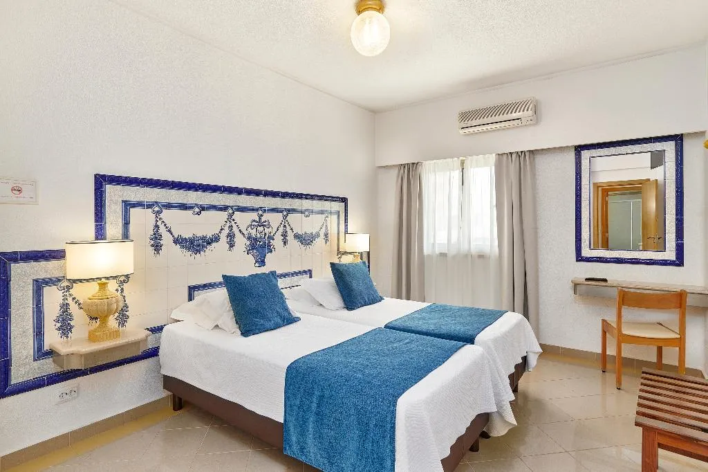 APARTMENT POOL VIEW TWO BEDROOMS Room, Tropical Sol, Algarve