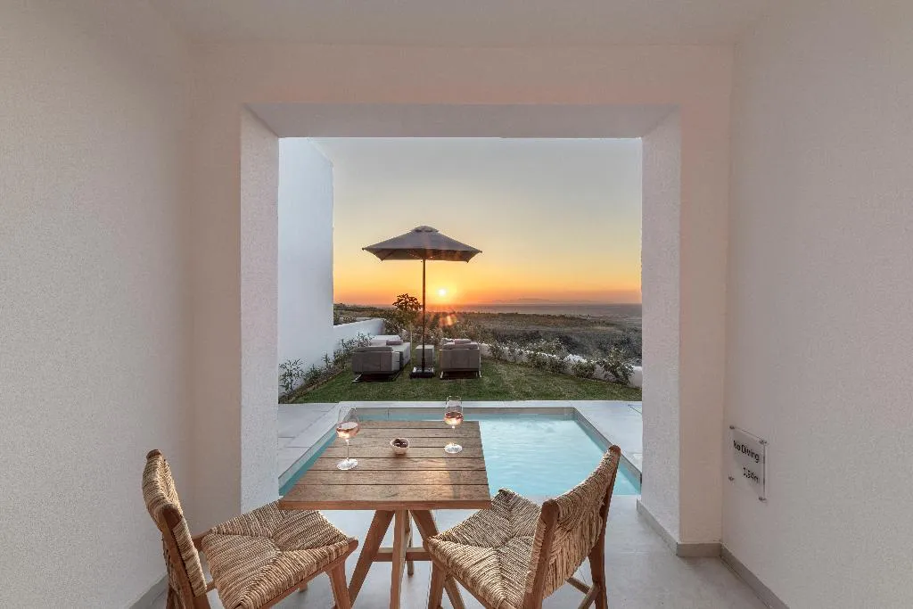 SUITE WITH PRIVATE POOL Room, Secret View Hotel, Santorini