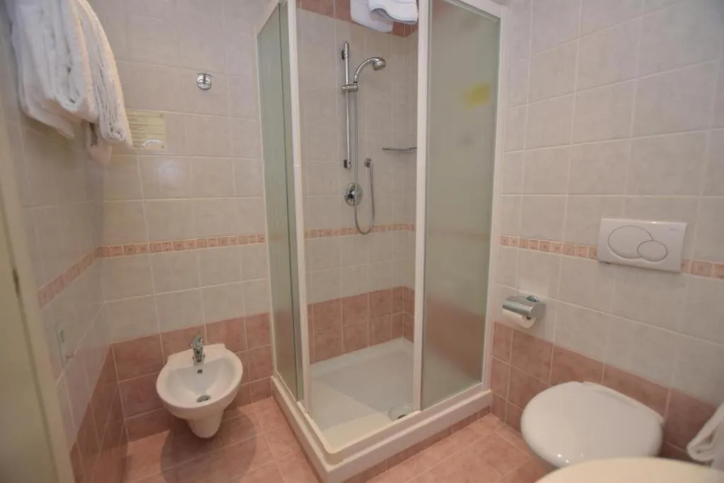 SINGLE STANDARD Room, Della Torre, Milan