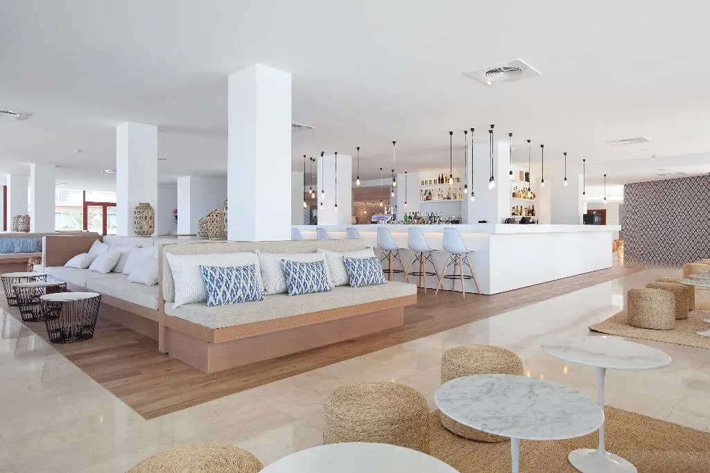 Lobby, HM Gran Fiesta, Majorca