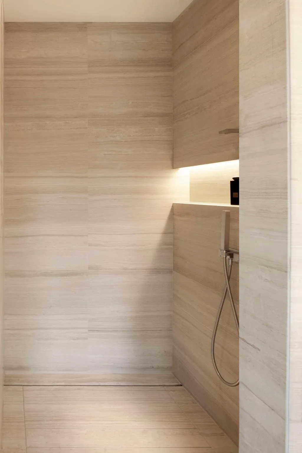SUITE CLASSIC Room, Armani Hotel Milano, Milan