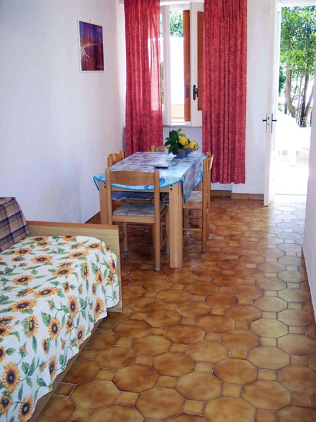 APARTMENT STANDARD Room, Residence Villa Marinù, Naples