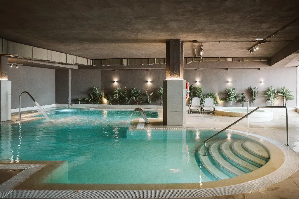 Sports and Entertainment, Cleopatra Palace Hotel, Tenerife