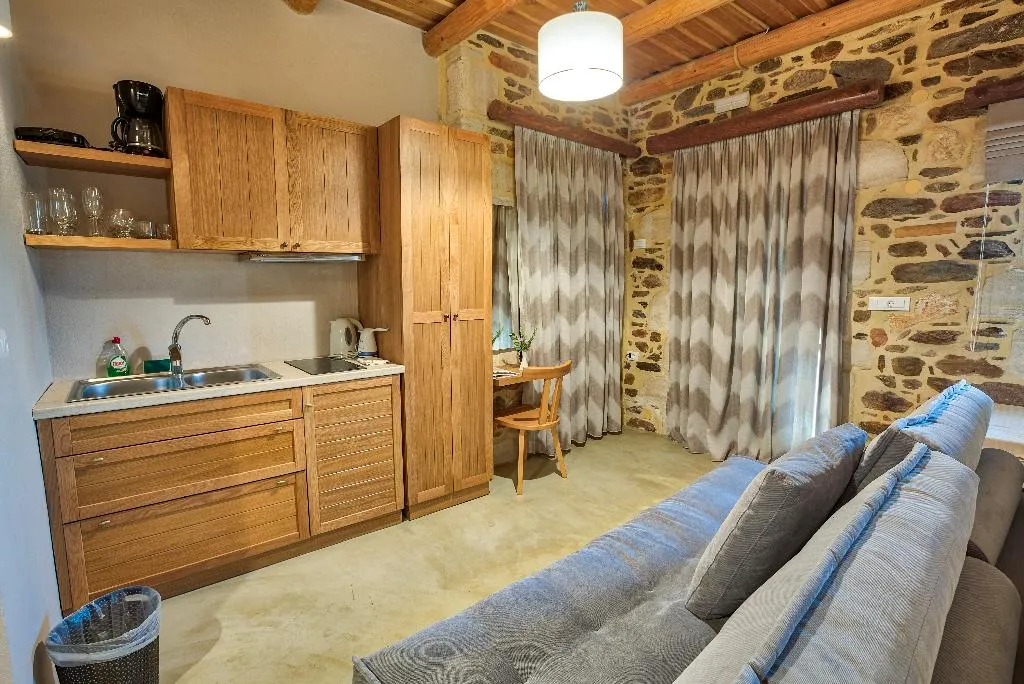 SUITE WITH JACUZZI Room, Lameriana Secret Village, Crete
