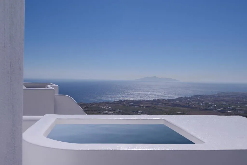 APARTMENT WITH JACUZZI Room, Terra Blanca Suites, Santorini