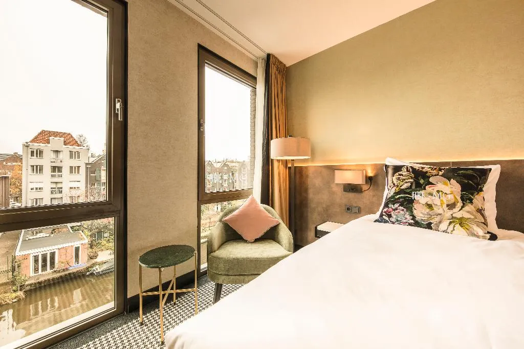 DOUBLE STANDARD Room, Monet Garden Hotel Amsterdam, Amsterdam
