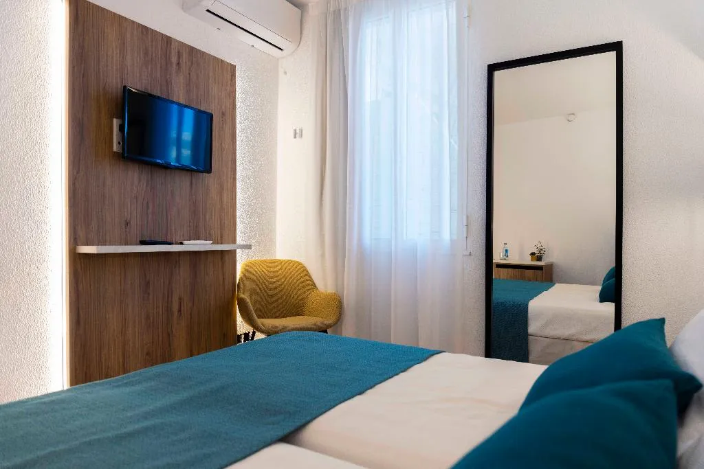 Double or Twin STANDARD Room, Hotel Alfons, Menorca