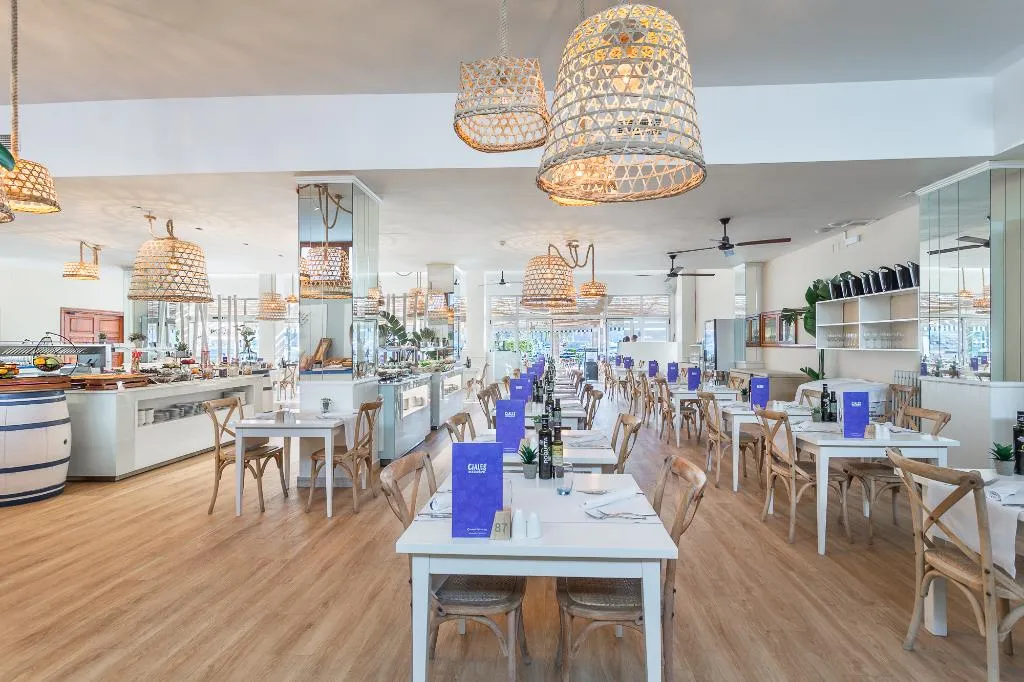 Restaurant, FERGUS Style Soller Beach, Majorca