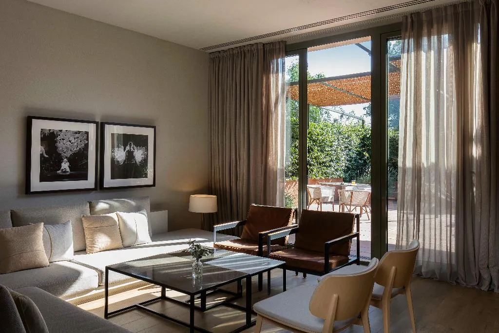 SUITE STANDARD Room, Peralada Wine Spa & Golf, Costa Brava