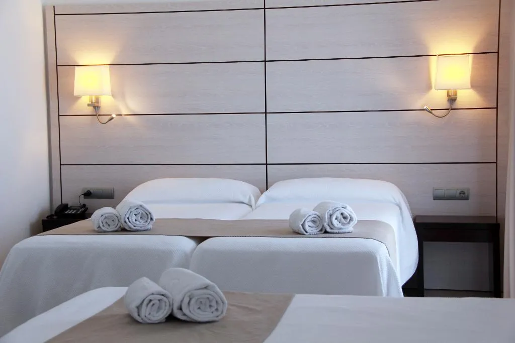 TRIPLE STANDARD Room, Hotel Puchet Ibiza, Ibiza