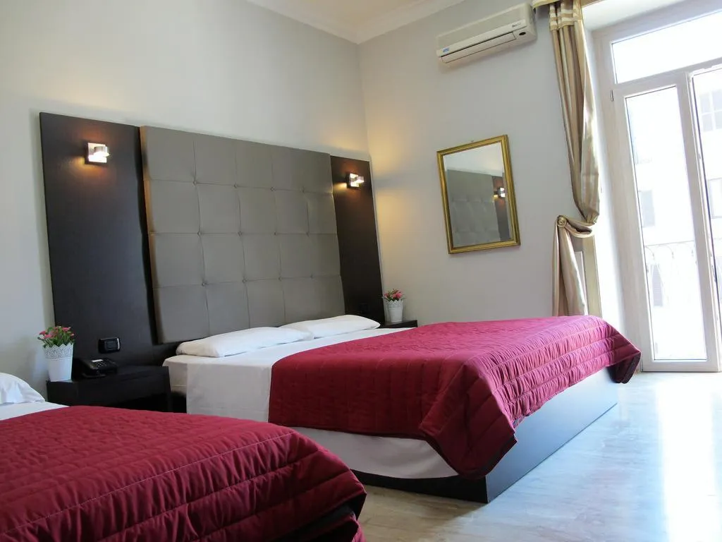 Room, D'Este, Rome