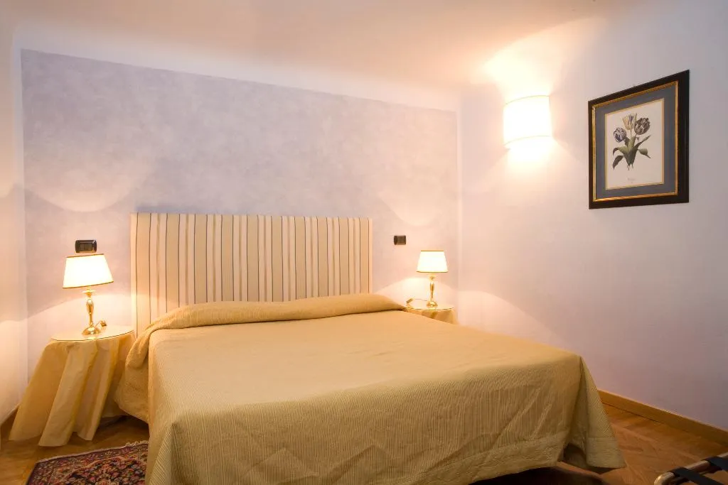 APARTMENT ECONOMY Room, Residence Palazzo Gamba, Florence